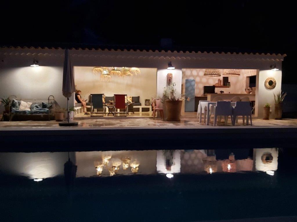 Gite Dans Les Pins Avec Piscine Villa Mazan Esterno foto